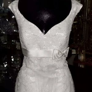 Wedding Dress NWT La Sposa. Sz. 12/14 Tall Stunning! No alterations. Never worn.
